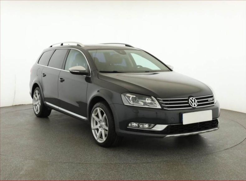 Volkswagen Passat - hlavní fotka inzerátu