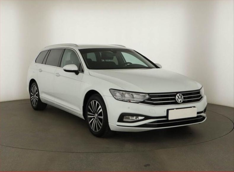 Volkswagen Passat - hlavní foto