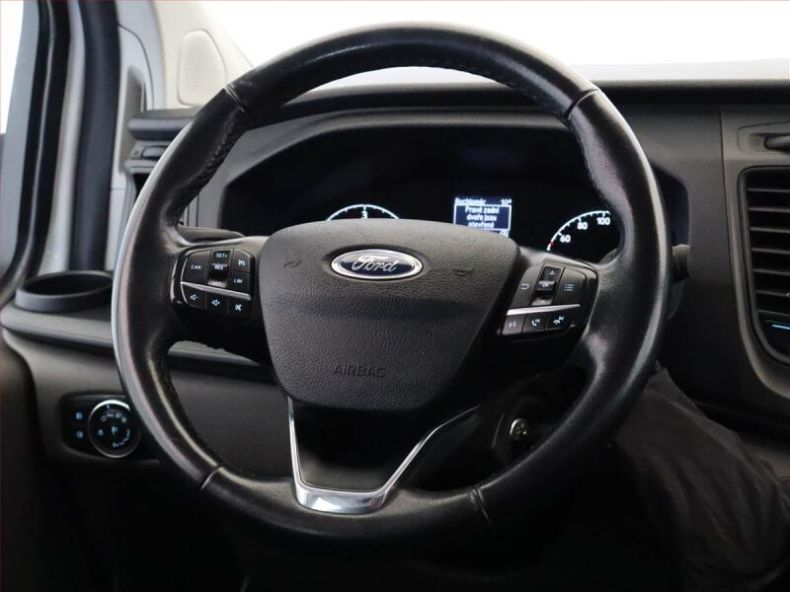Ford Transit - hlavní fotka