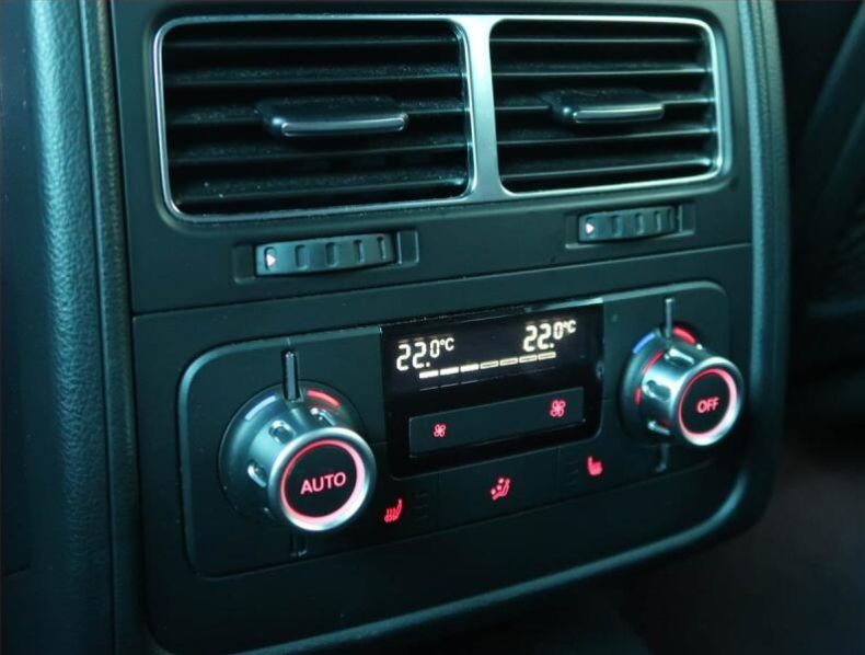 Volkswagen Touareg - hlavní fotka