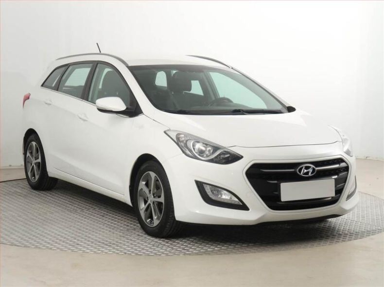 Hyundai i30 - hlavní foto
