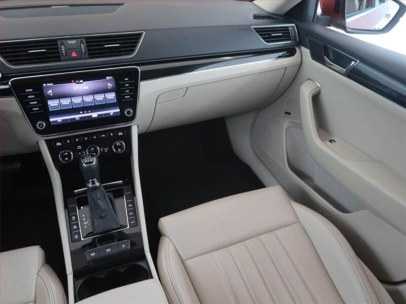 Škoda Superb - hlavní fotka