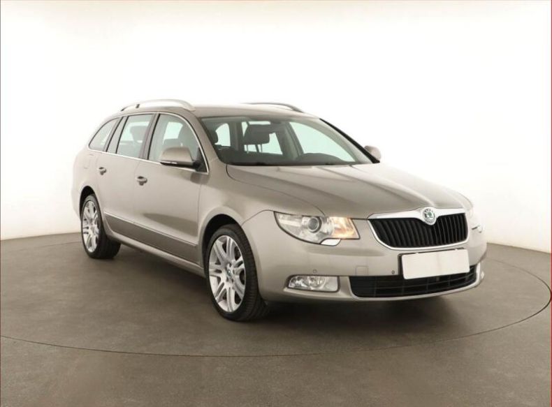 Škoda Superb - hlavní fotka inzerátu