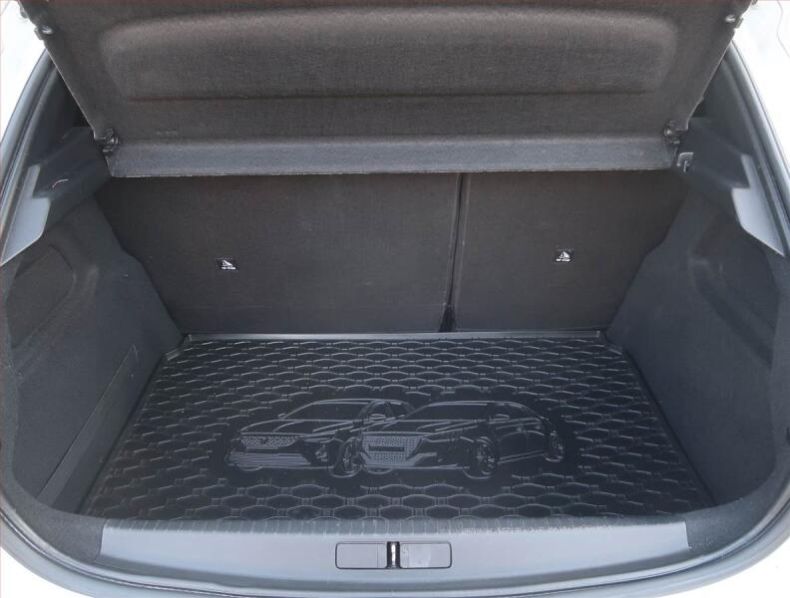 Peugeot 208 - hlavní fotka