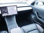 Tesla Model 3 - fotka číslo 7