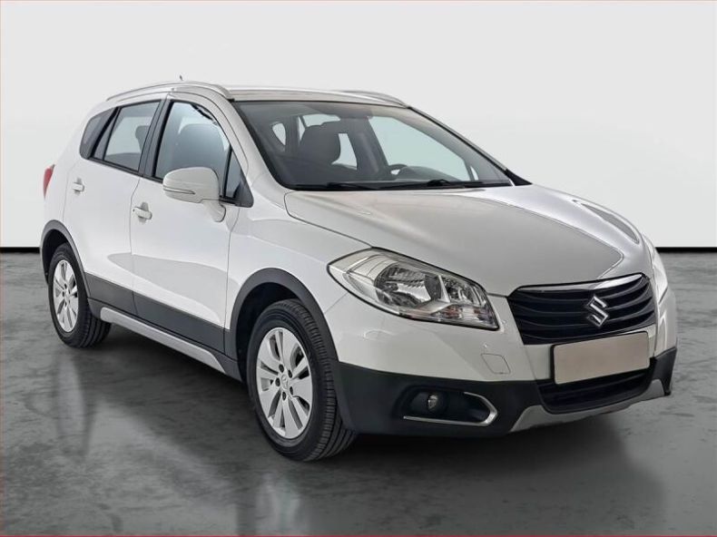Suzuki SX4 - hlavní foto