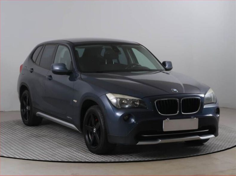 BMW X1 - hlavní foto