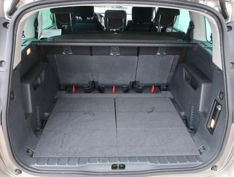 Peugeot 5008 - hlavní fotka