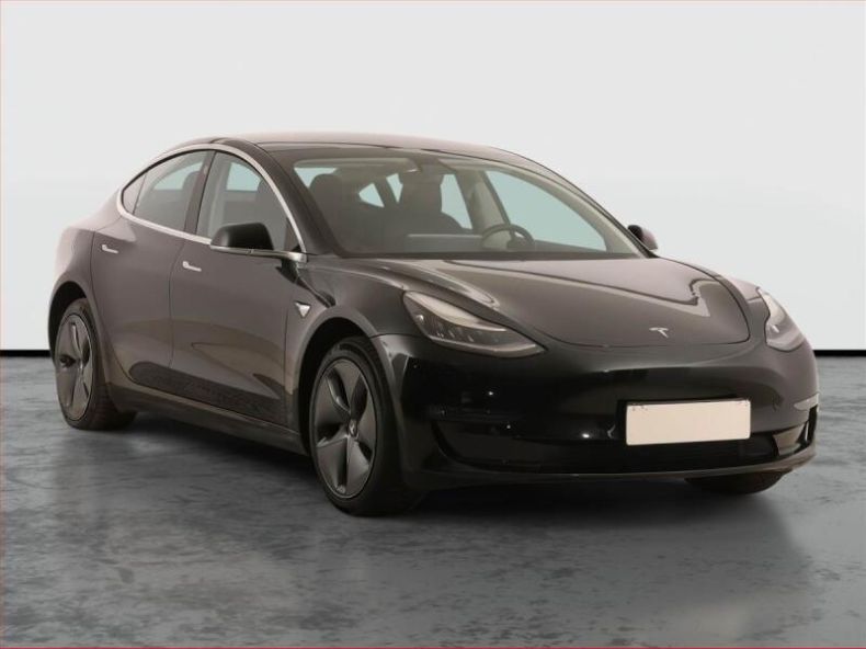 Tesla Model 3 - hlavní fotka inzerátu