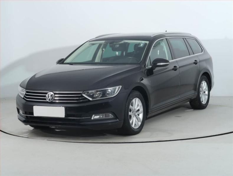 Volkswagen Passat - hlavní fotka