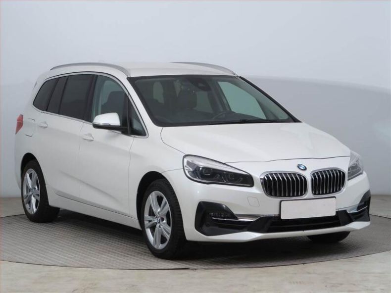 BMW Řada 2 - hlavní foto