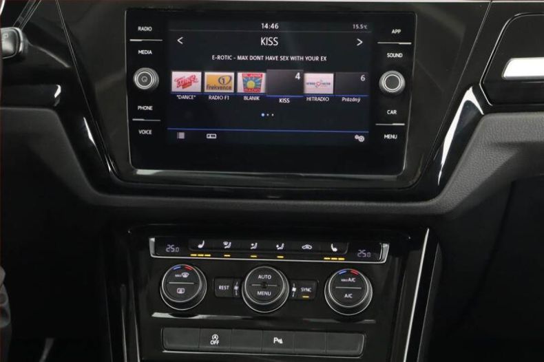 Volkswagen Touran - hlavní fotka