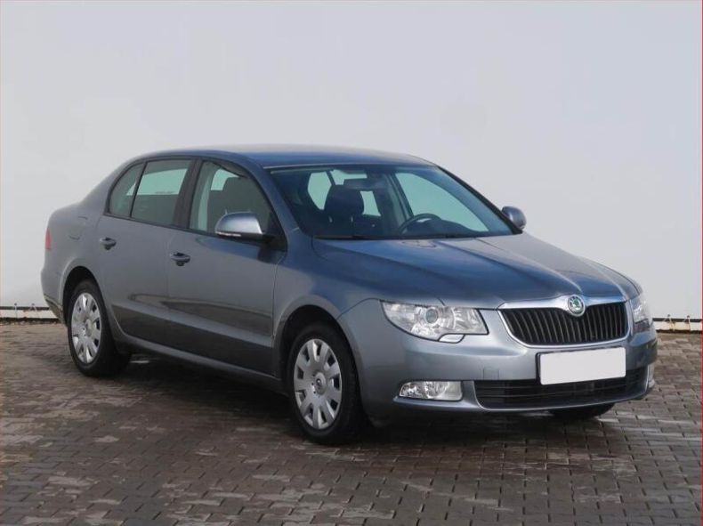 Škoda Superb - hlavní foto