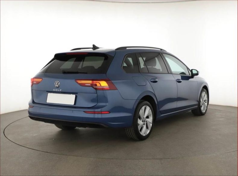 Volkswagen Golf - hlavní fotka