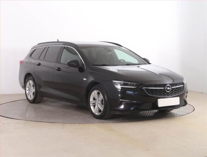 Opel Insignia - hlavní foto