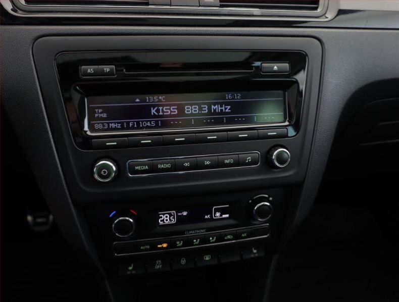 Škoda Rapid - hlavní fotka