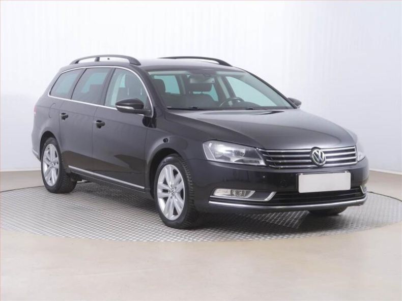 Volkswagen Passat - hlavní fotka inzerátu