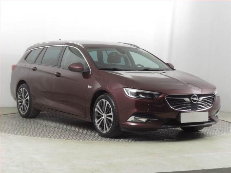 Opel Insignia - hlavní foto