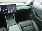 Tesla Model 3 - fotka číslo 7