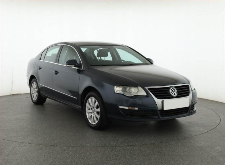 Volkswagen Passat - hlavní fotka inzerátu