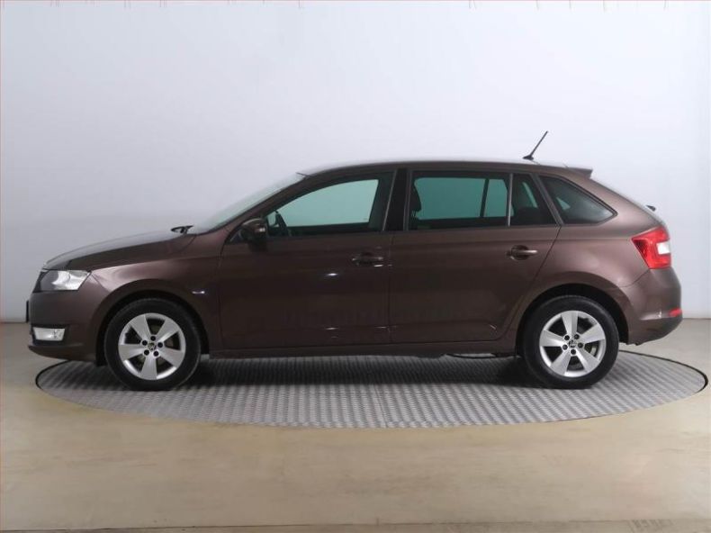 Škoda Rapid - hlavní fotka