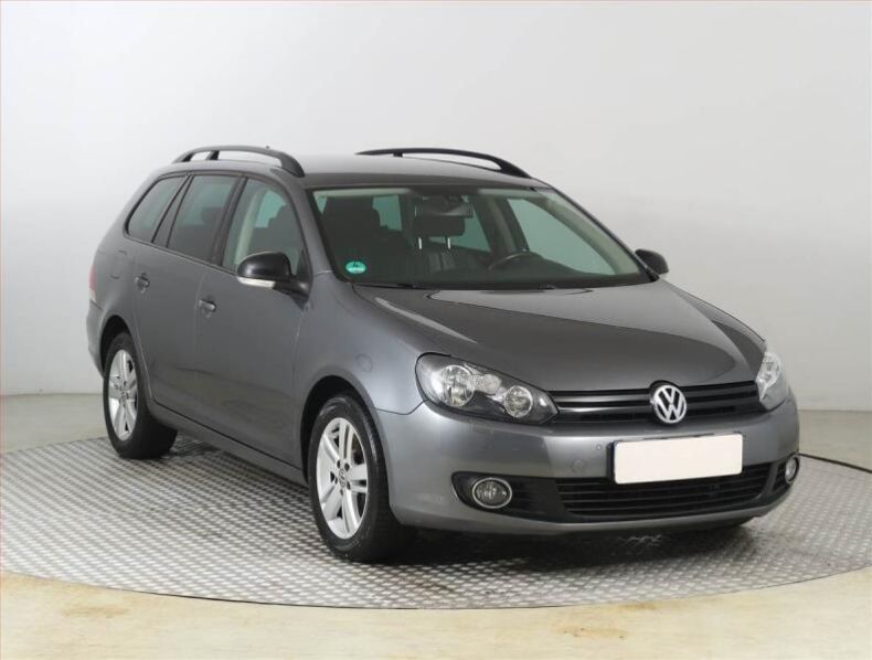 Volkswagen Golf - hlavní foto