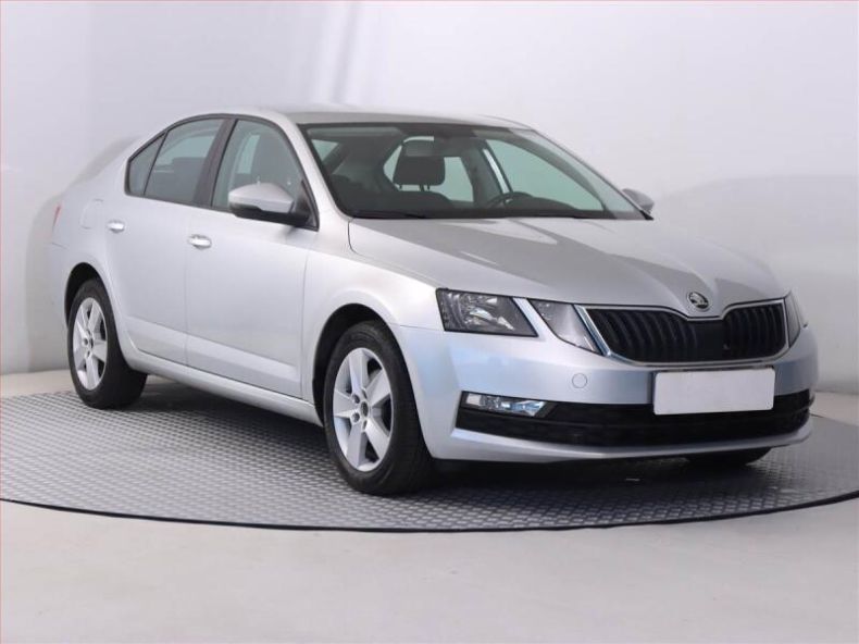 Škoda Octavia - hlavní foto