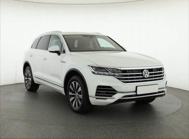 Volkswagen Touareg - hlavní fotka
