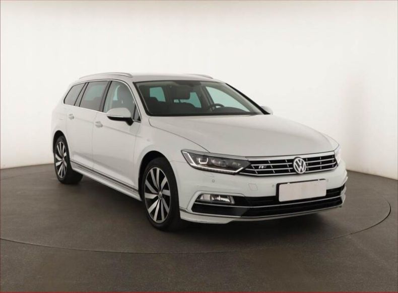 Volkswagen Passat - hlavní fotka inzerátu