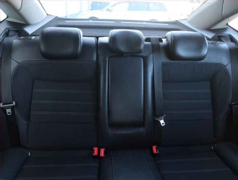 Ford Mondeo - hlavní fotka