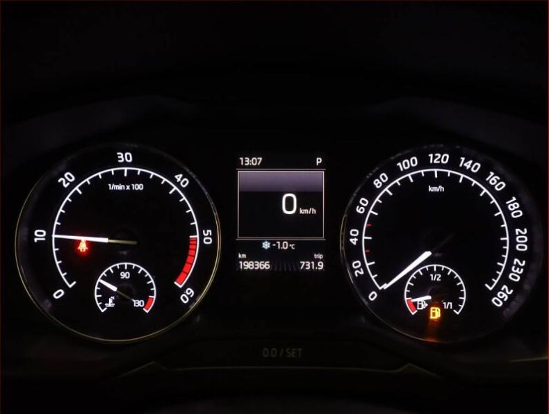 Škoda Superb - hlavní fotka