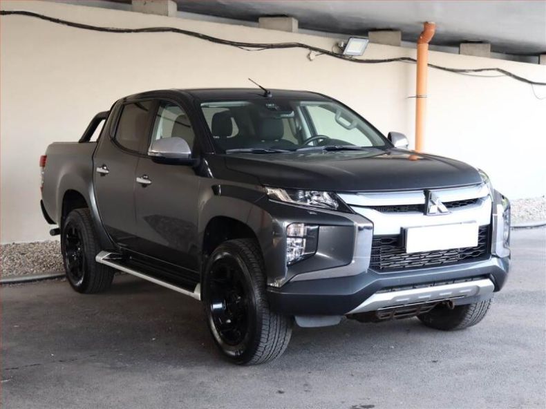 Mitsubishi L200 - hlavní foto