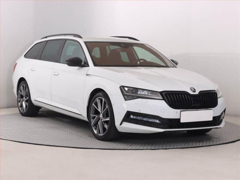 Škoda Superb - hlavní fotka