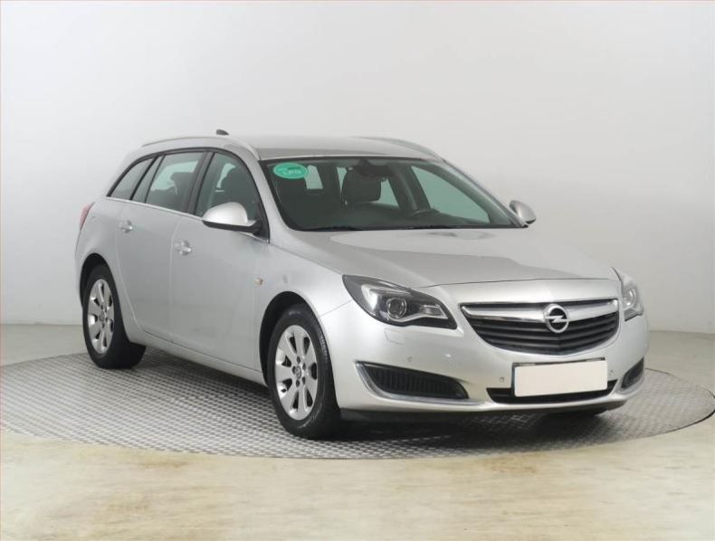 Opel Insignia - hlavní foto