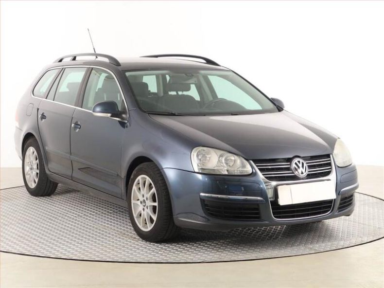 Volkswagen Golf - hlavní foto