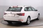 Škoda Superb - fotka číslo 4