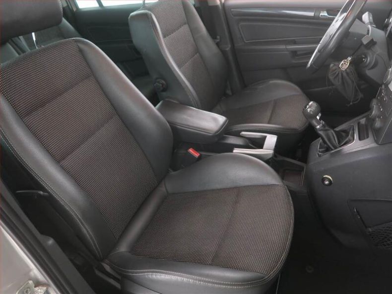 Opel Zafira - hlavní fotka
