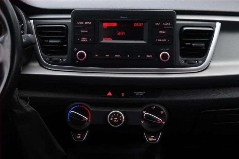 Kia Rio - hlavní fotka