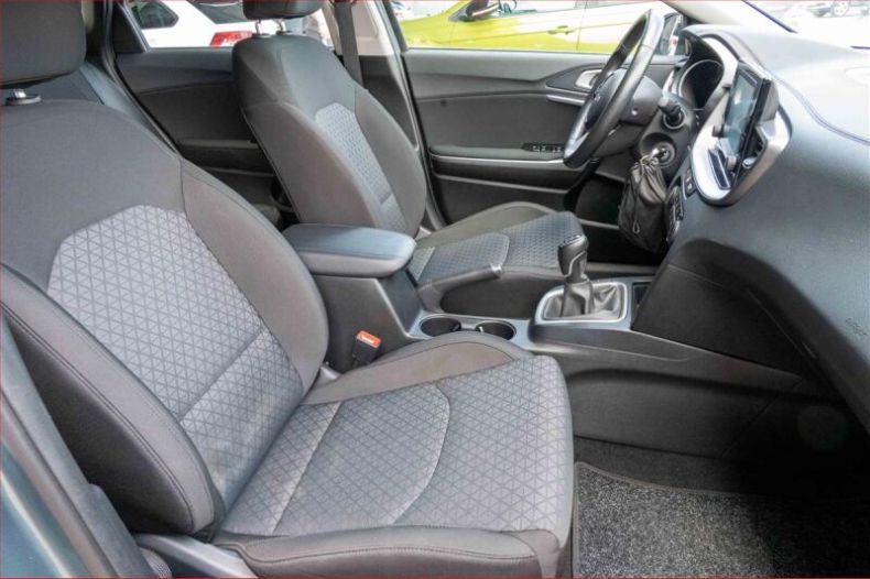 Kia Cee'd - hlavní fotka