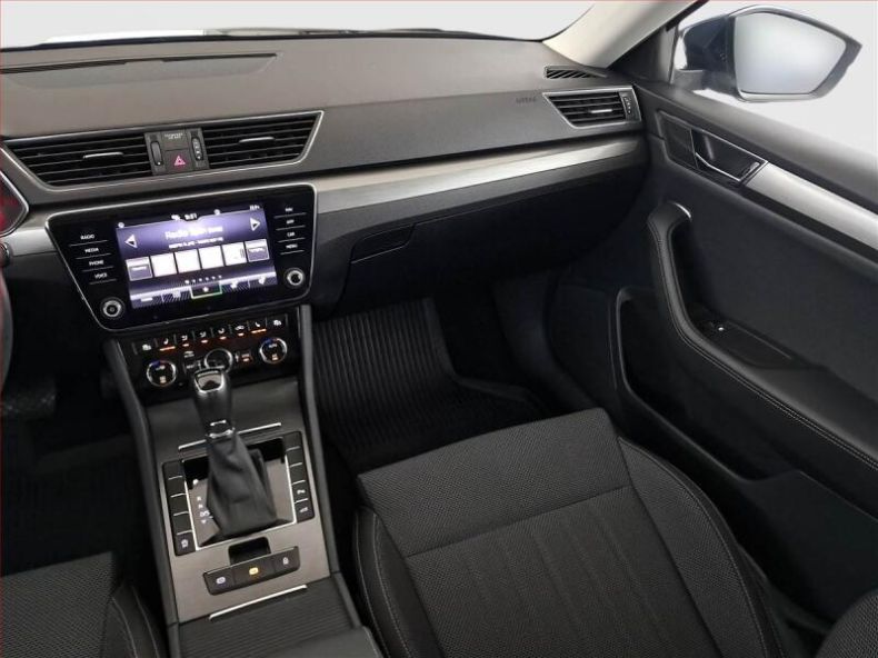 Škoda Superb - hlavní fotka