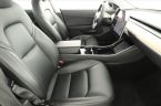 Tesla Model 3 - fotka číslo 6