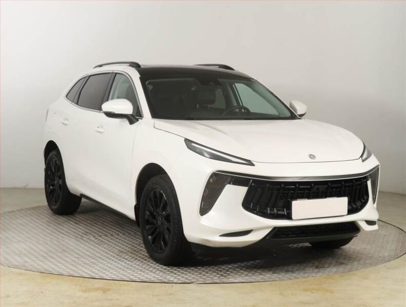 Dongfeng T5 EVO - hlavní foto