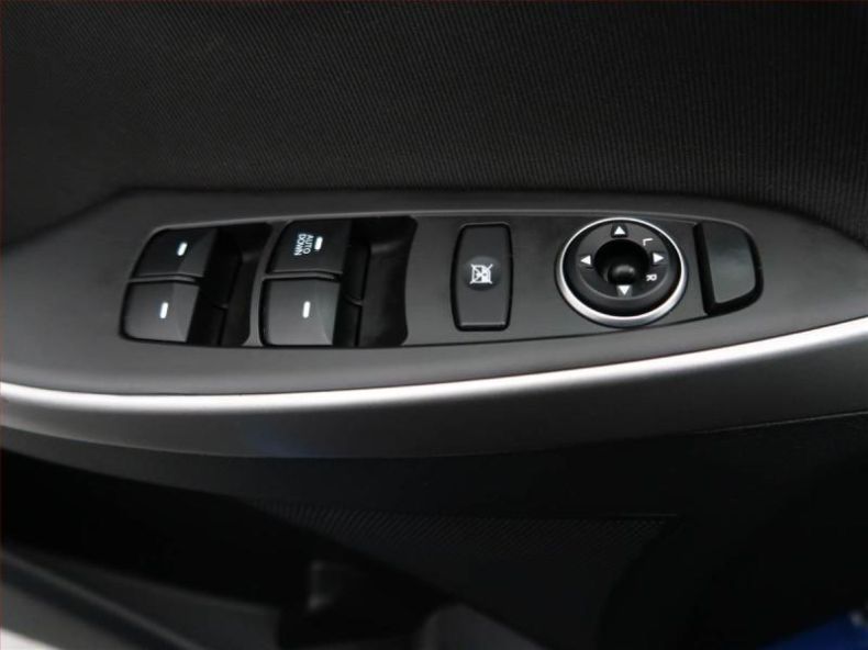 Hyundai i30 - hlavní fotka