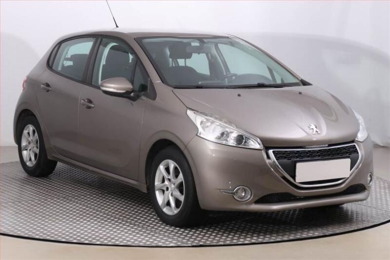 Peugeot 208 - hlavní foto