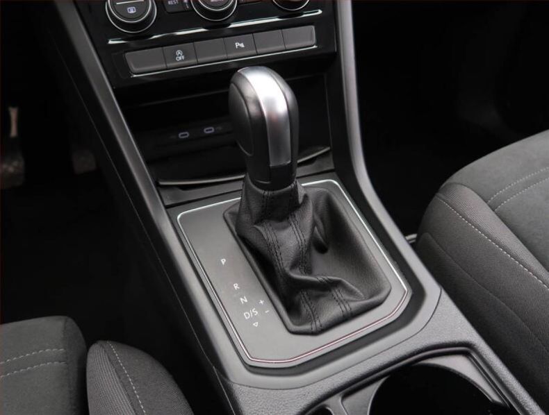 Volkswagen Touran - hlavní fotka