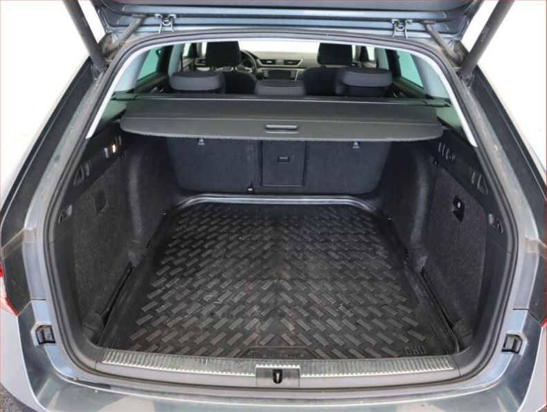 Škoda Superb - hlavní fotka
