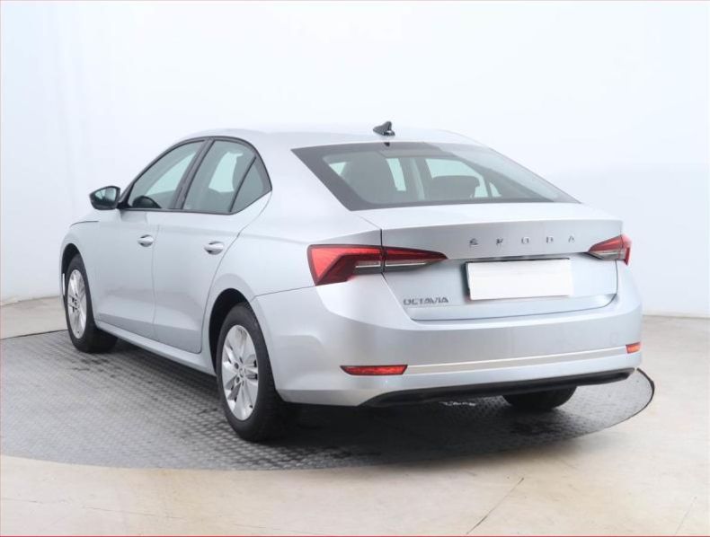Škoda Octavia - hlavní fotka