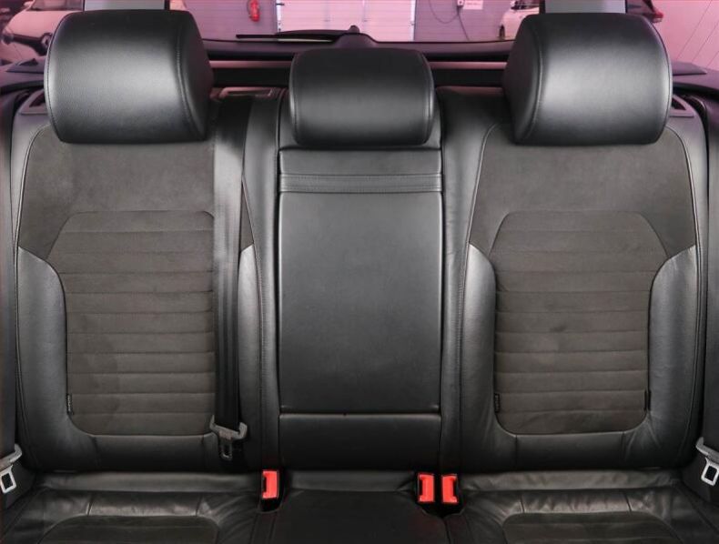 Volkswagen Passat - hlavní fotka