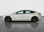 Tesla Model 3 - fotka číslo 2