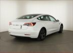 Tesla Model 3 - fotka číslo 4